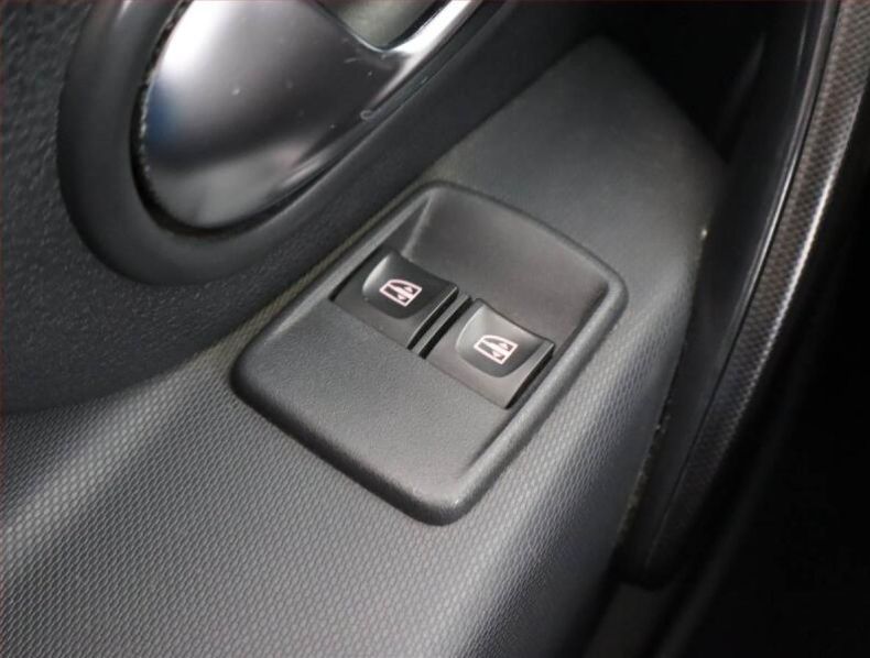 Dacia Sandero - hlavní fotka