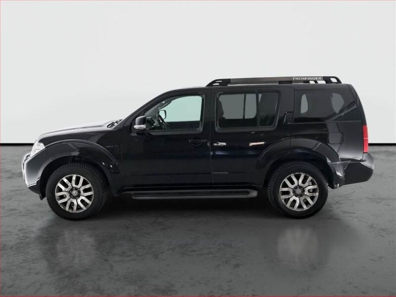 Nissan Pathfinder - hlavní fotka