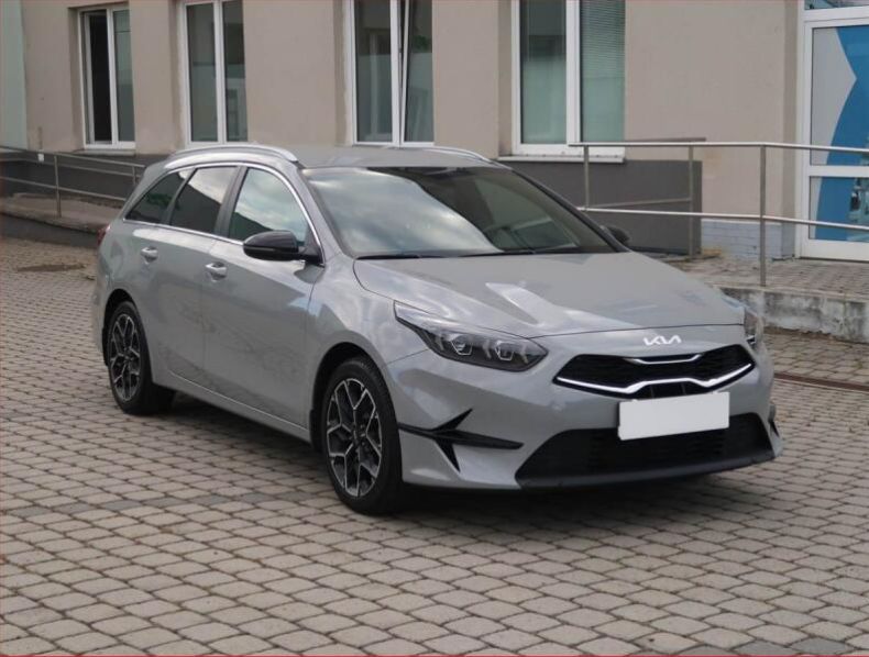 Kia Cee'd - hlavní foto