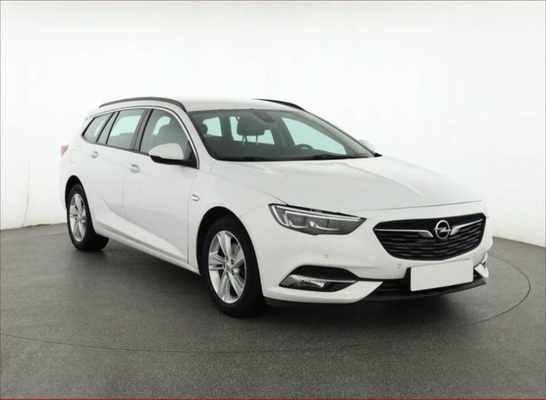 Opel Insignia - hlavní foto