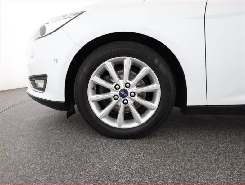 Ford Focus - hlavní fotka