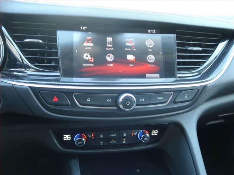 Opel Insignia - hlavní fotka