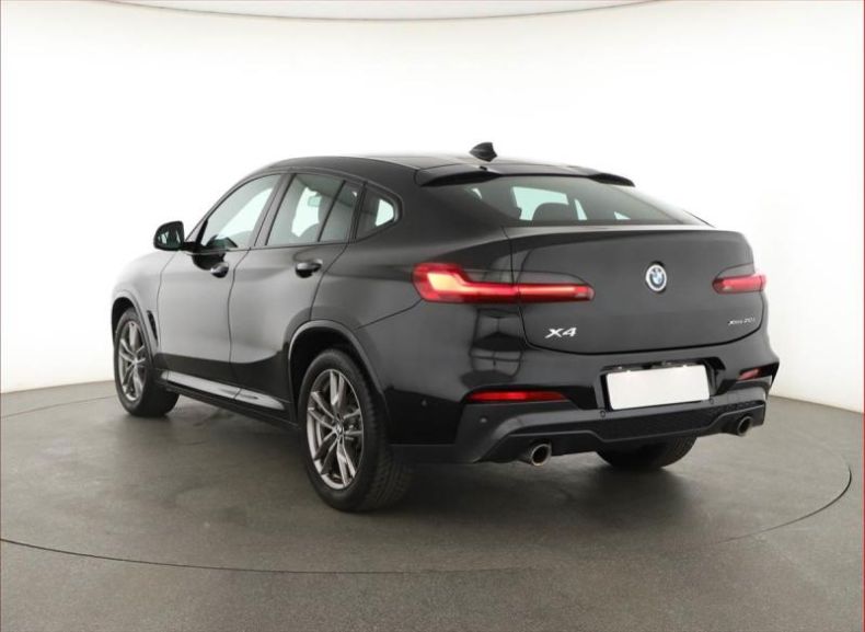 BMW X4 - hlavní fotka