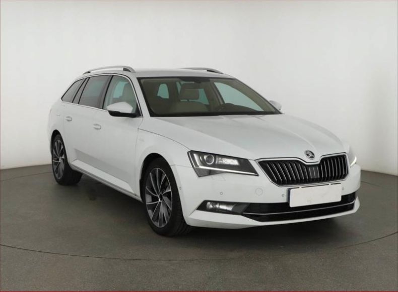 Škoda Superb - hlavní fotka