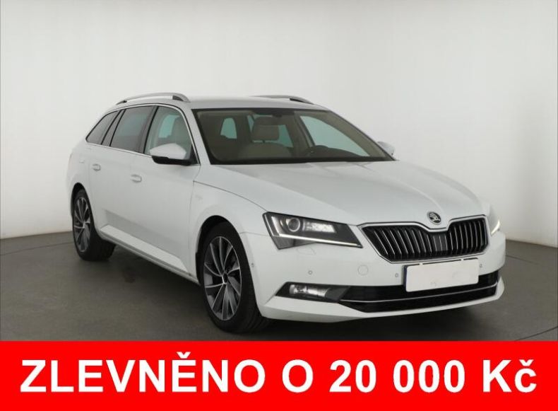 Škoda Superb - hlavní foto