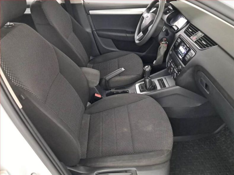 Škoda Octavia - hlavní fotka