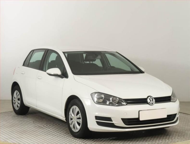 Volkswagen Golf - hlavní foto