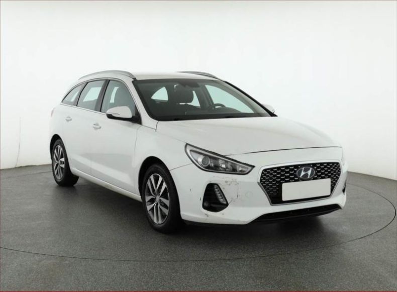Hyundai i30 - hlavní foto