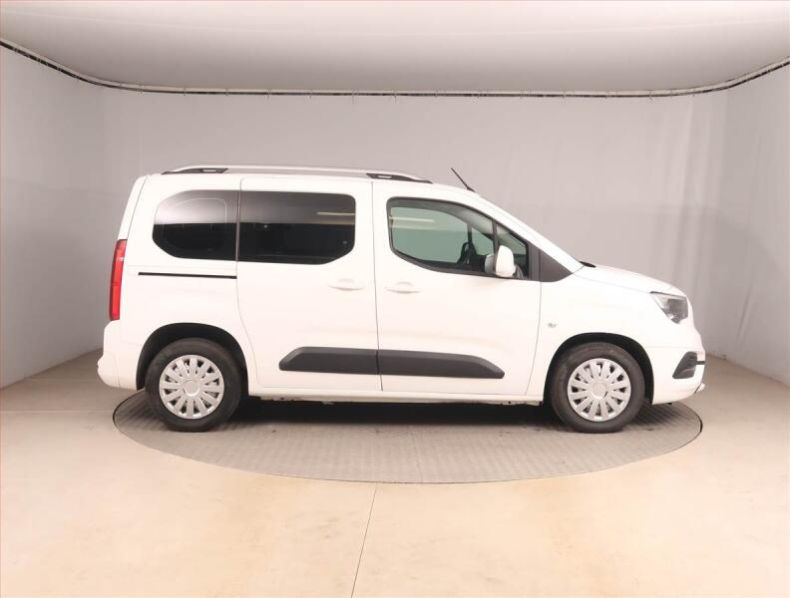 Opel Combo - hlavní fotka