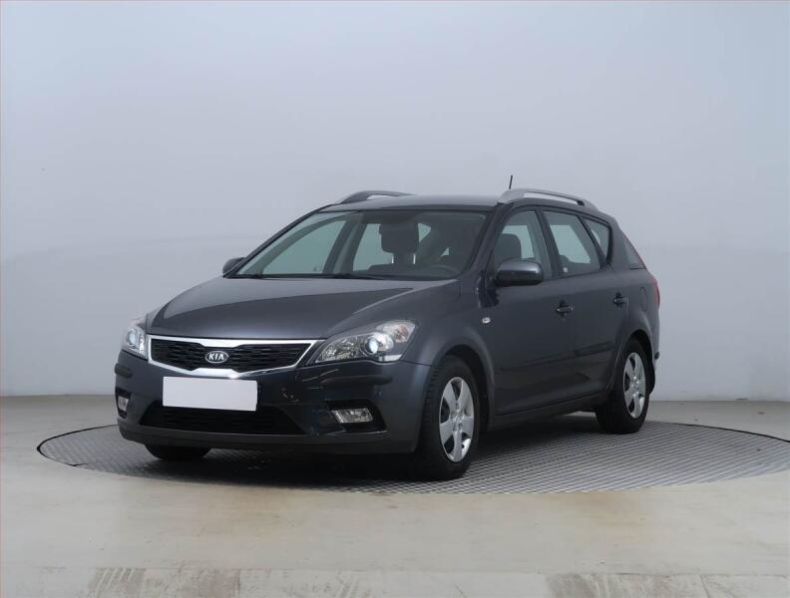 Kia Cee'd - hlavní fotka
