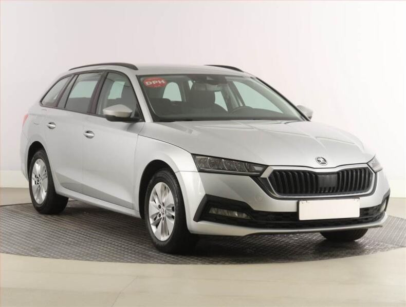 Škoda Octavia - hlavní fotka