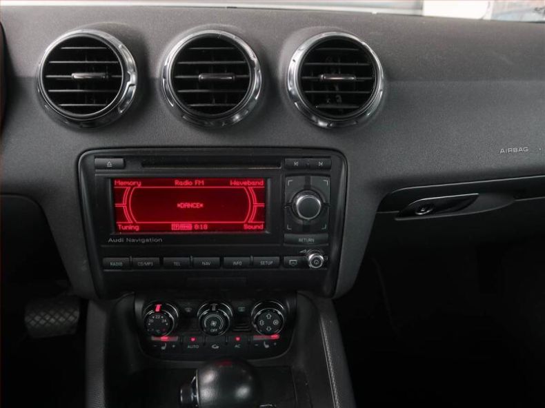 Audi TT - hlavní fotka