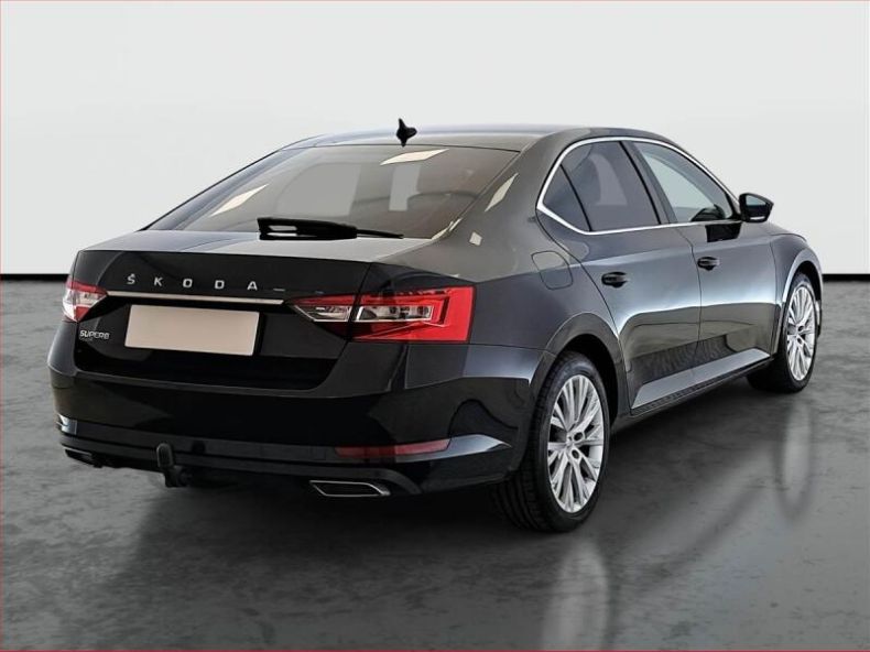 Škoda Superb - hlavní fotka