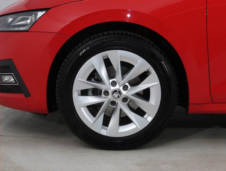 Škoda Octavia - hlavní fotka