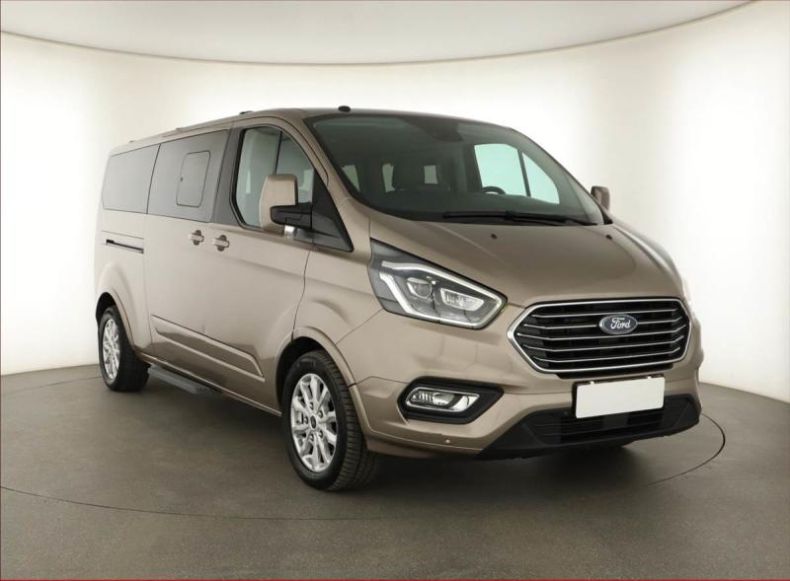 Ford Tourneo - hlavní foto