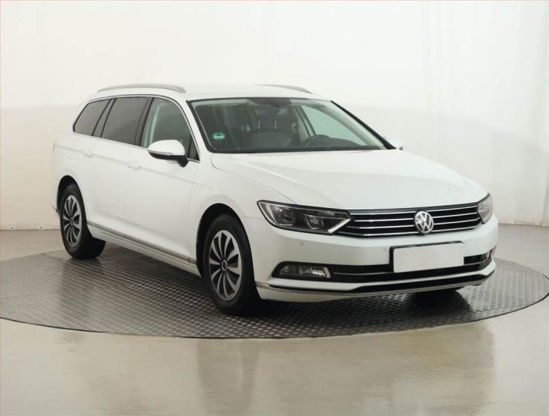 Volkswagen Passat - hlavní fotka inzerátu