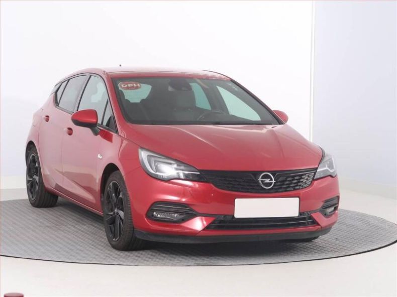 Opel Astra - hlavní foto