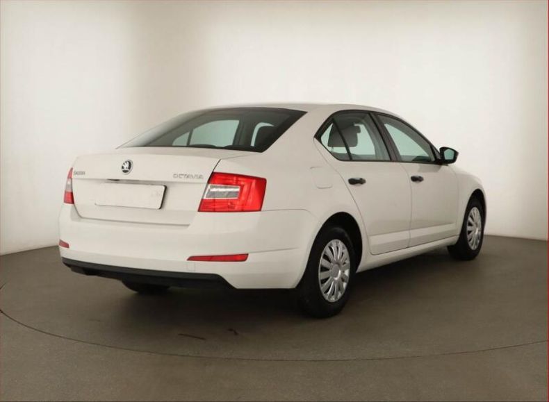 Škoda Octavia - hlavní fotka