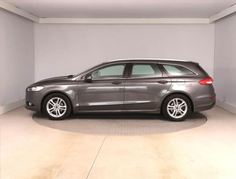 Ford Mondeo - hlavní fotka