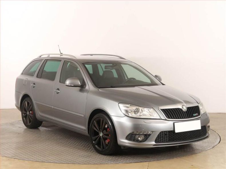 Škoda Octavia - hlavní fotka