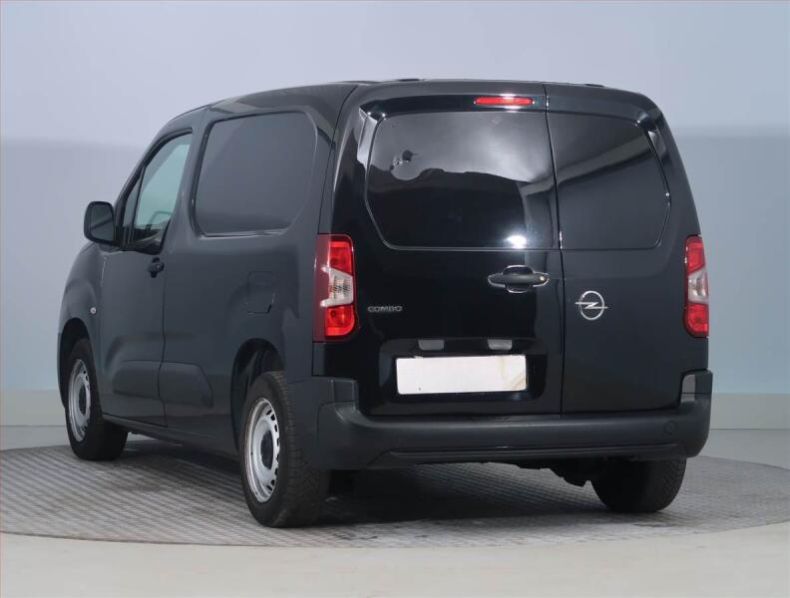 Opel Combo - hlavní fotka