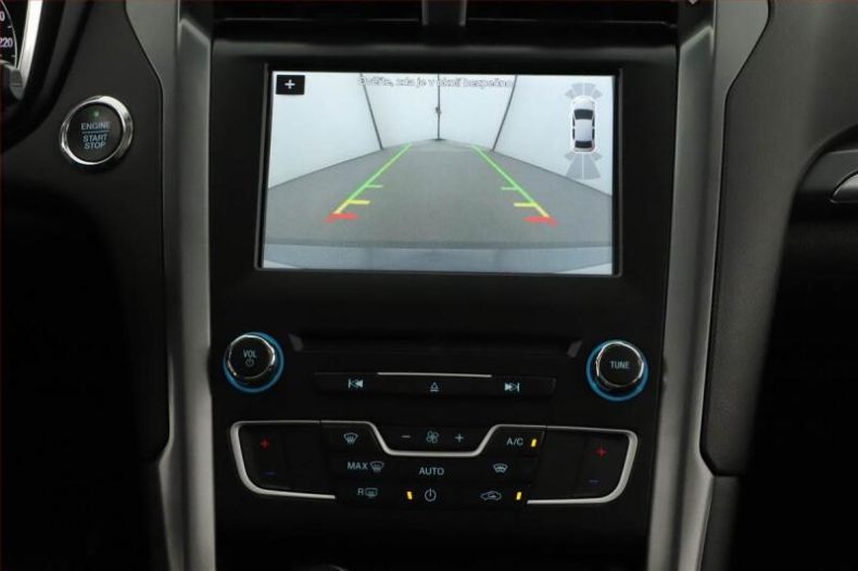 Ford Mondeo - hlavní fotka