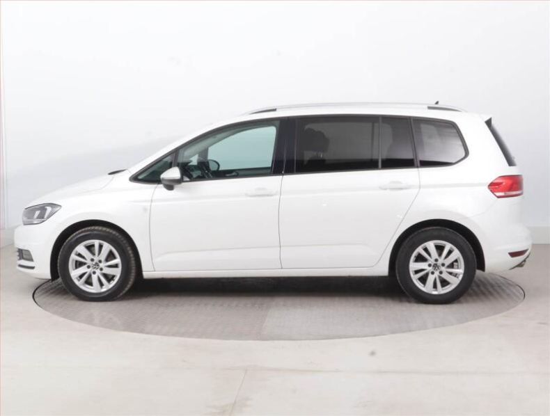 Volkswagen Touran - hlavní fotka