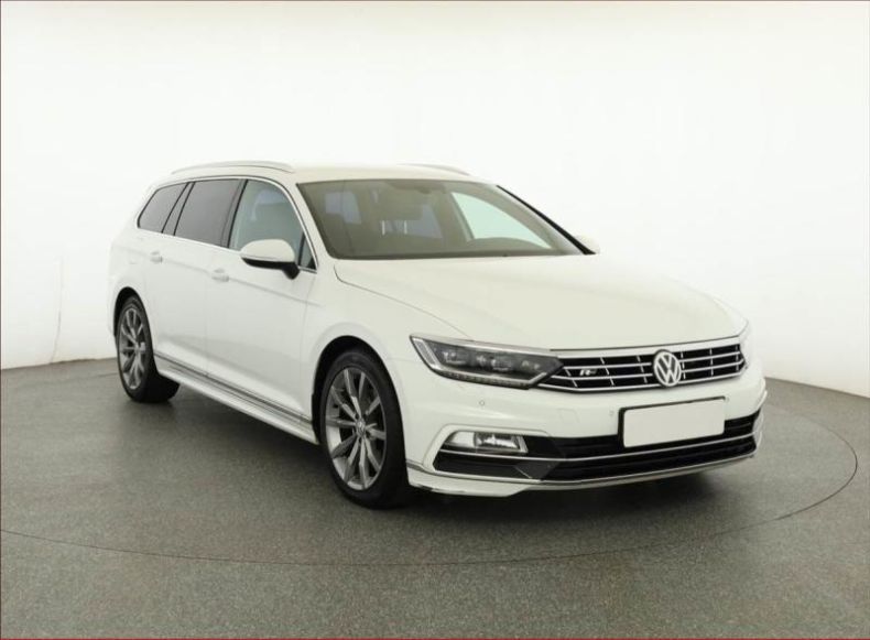 Volkswagen Passat - hlavní fotka