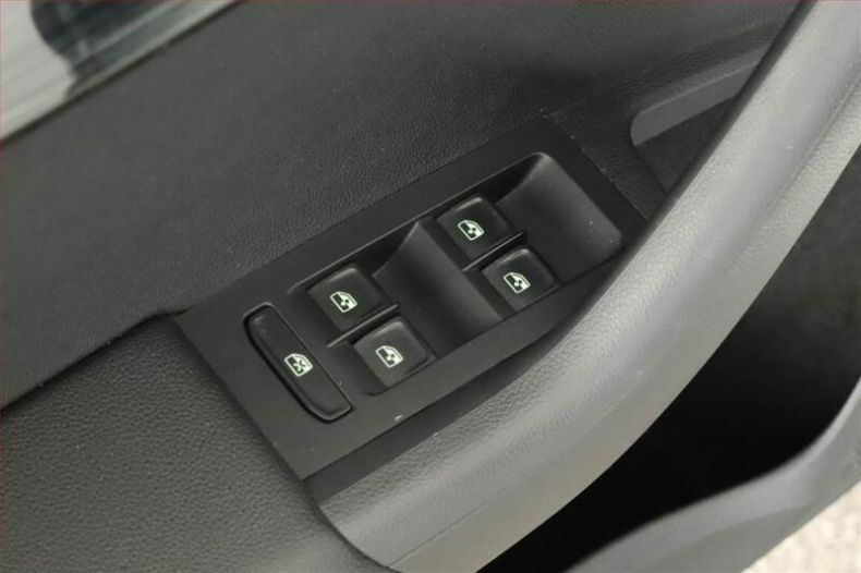 Škoda Octavia - hlavní fotka