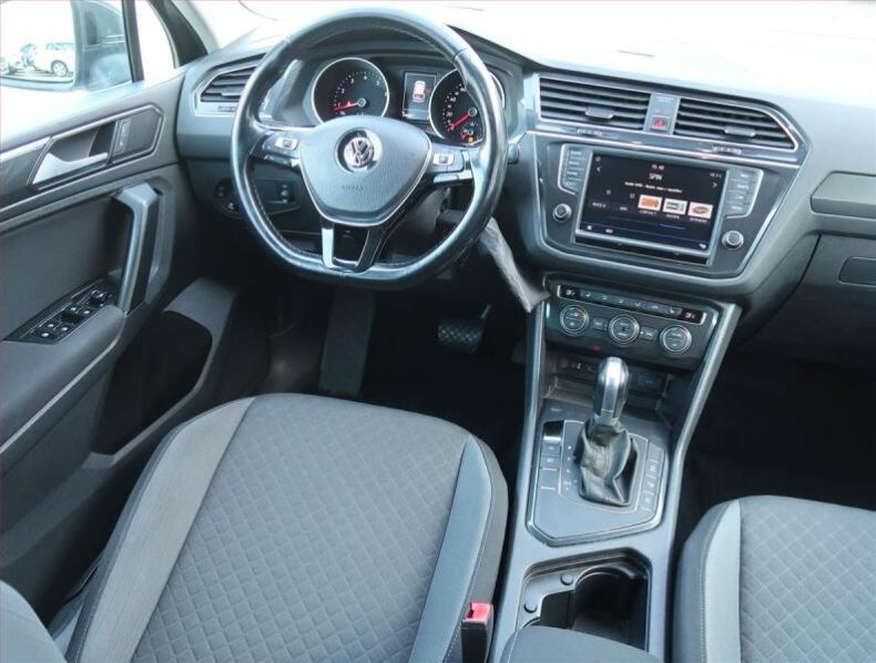 Volkswagen Tiguan - hlavní fotka