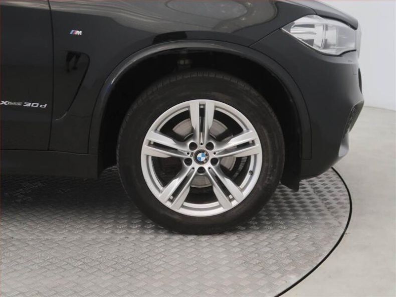 BMW X5 - hlavní fotka