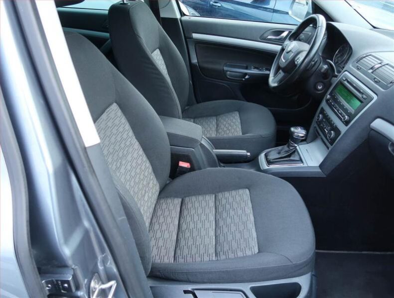 Škoda Octavia - hlavní fotka