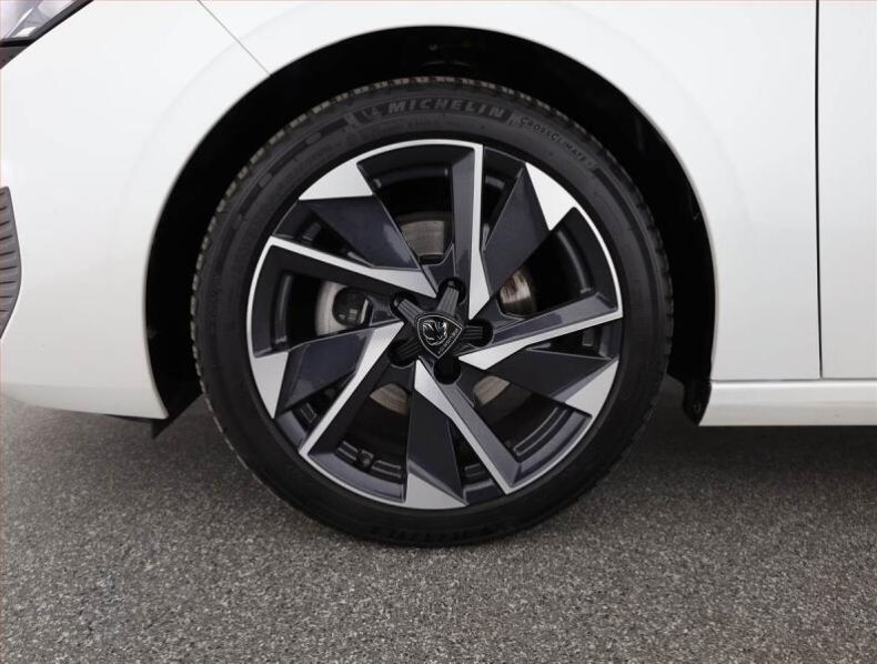 Peugeot 308 - hlavní fotka