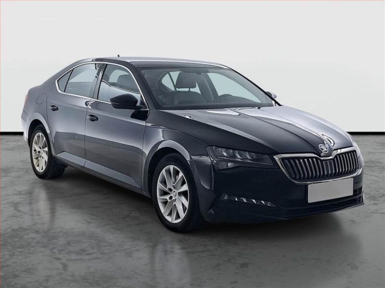 Škoda Superb - hlavní foto