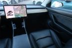 Tesla Model 3 - fotka číslo 7