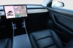 Tesla Model 3 - fotka číslo 7