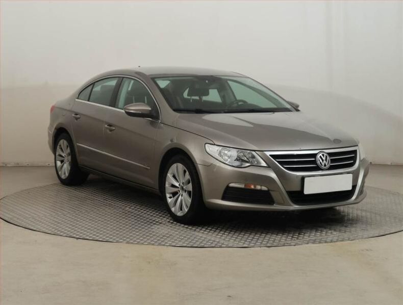 Volkswagen Passat - hlavní foto
