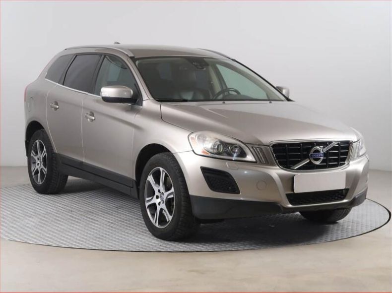 Volvo XC60 - hlavní foto