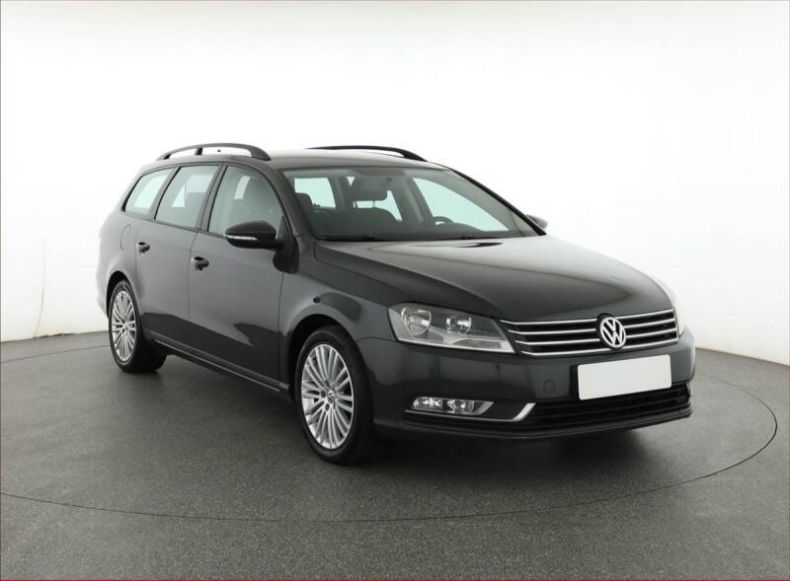 Volkswagen Passat - hlavní fotka inzerátu