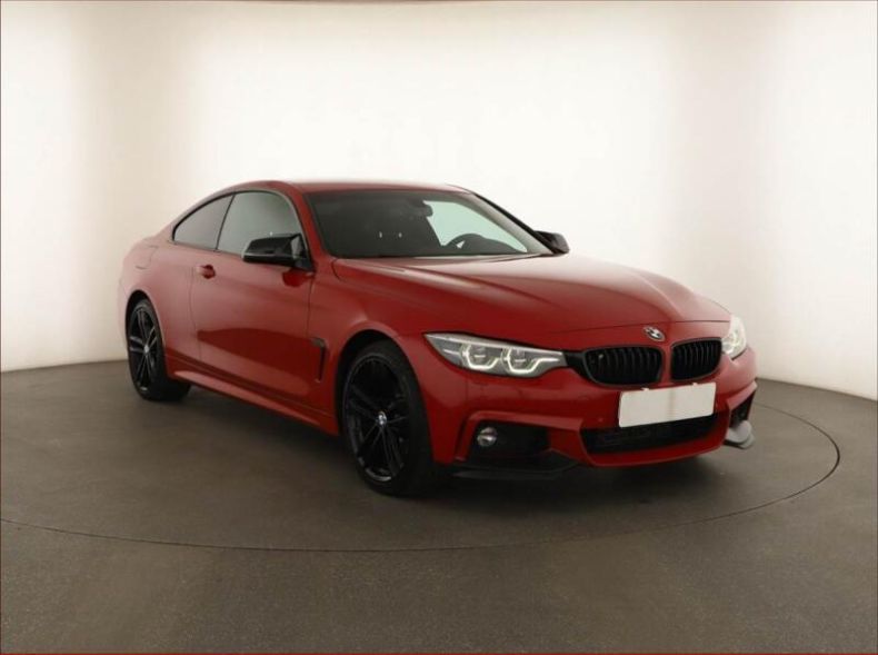 BMW Řada 4 - hlavní foto