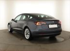Tesla Model 3 - fotka číslo 3