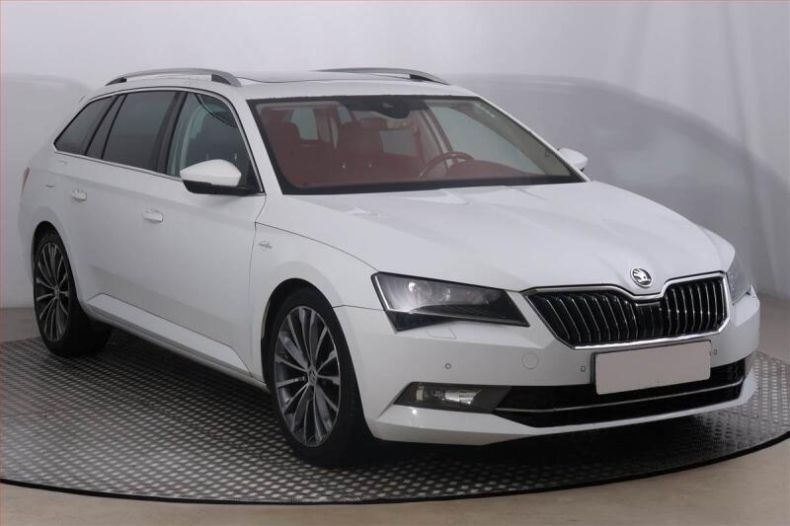 Škoda Superb - hlavní foto