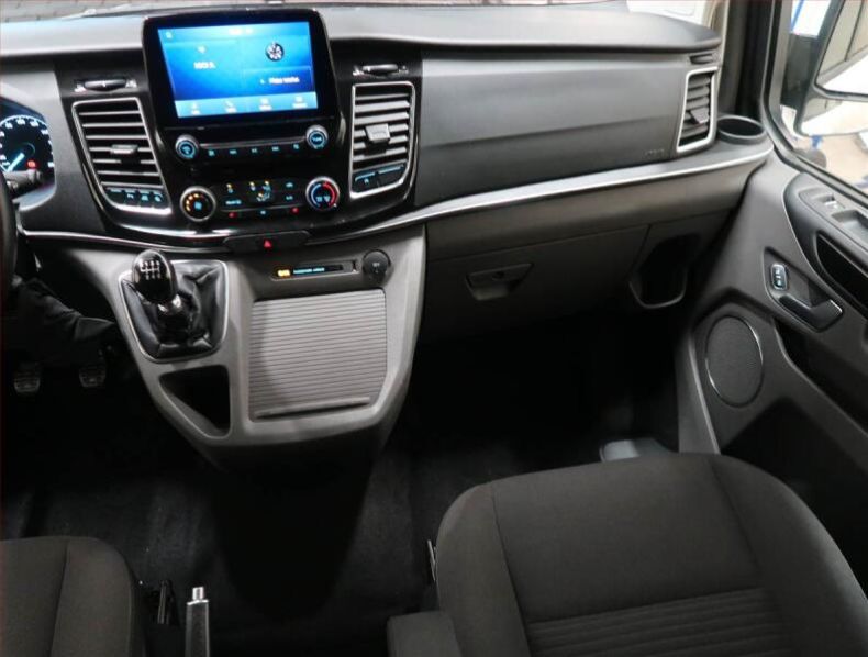 Ford Tourneo - hlavní fotka