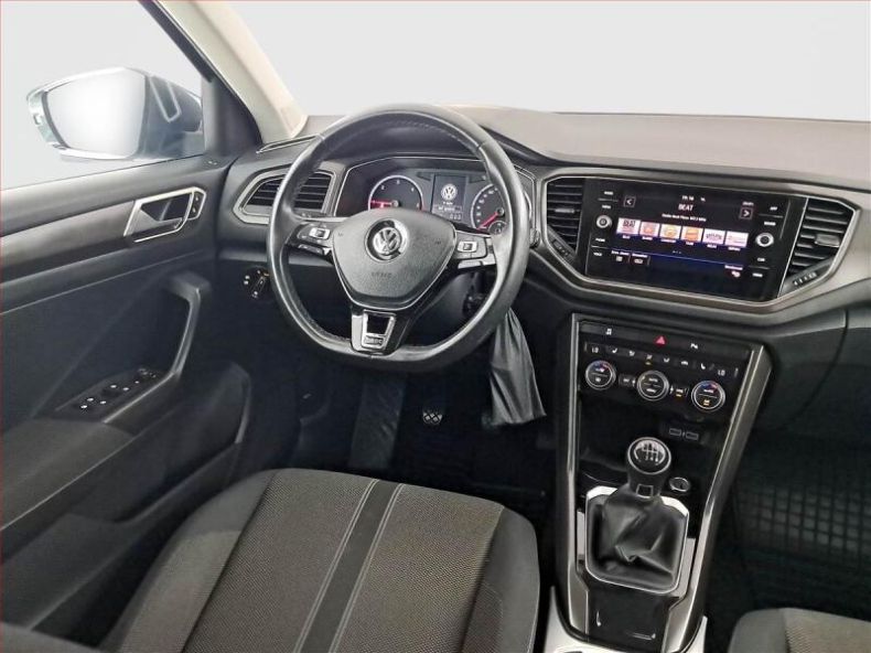 Volkswagen T-Roc - hlavní fotka