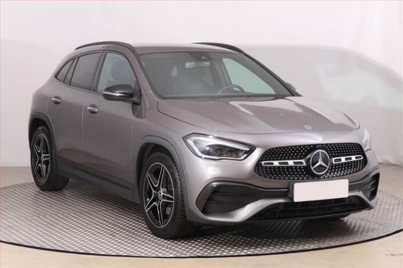Mercedes Třída GLA - hlavní foto