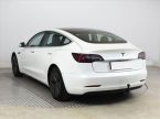 Tesla Model 3 - fotka číslo 3