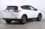Toyota RAV 4 - fotka číslo 4