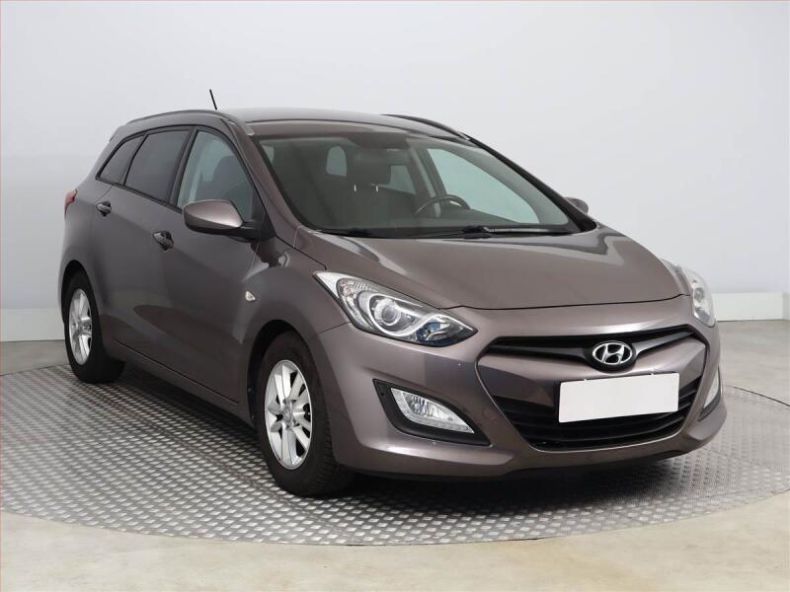 Hyundai i30 - hlavní foto