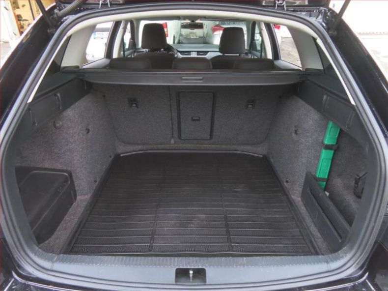 Škoda Octavia - hlavní fotka