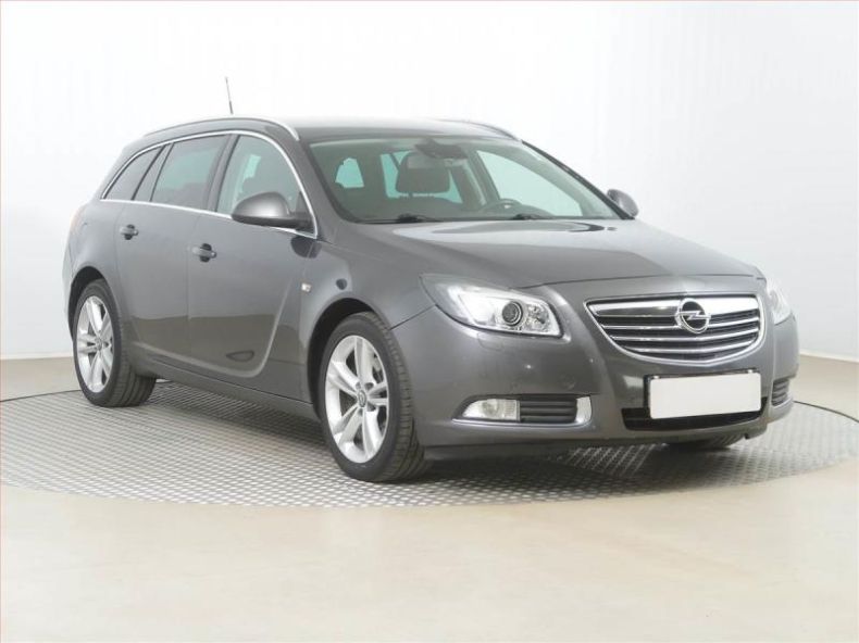 Opel Insignia - hlavní foto